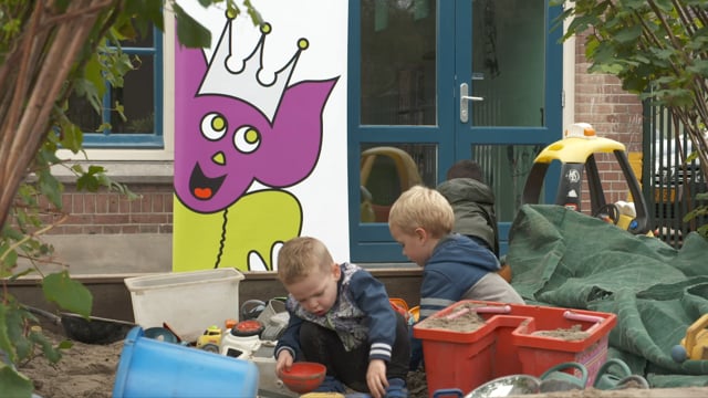 Spelende kinderen bij Kinderopvang Prins Vleermuis